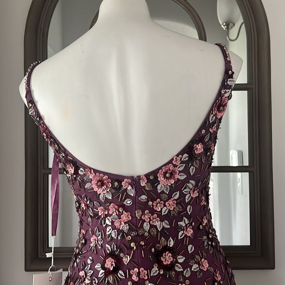 Mac Duggal Floral Beaded Column Gown in Raspberry, NWT, Size 2 - Picture 10 of 15